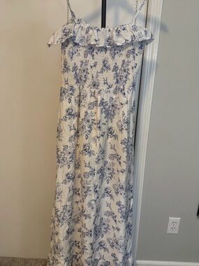 Love Tree Women's Maxi Dress | Blue & White Floral | Spaghetti Strap | Large